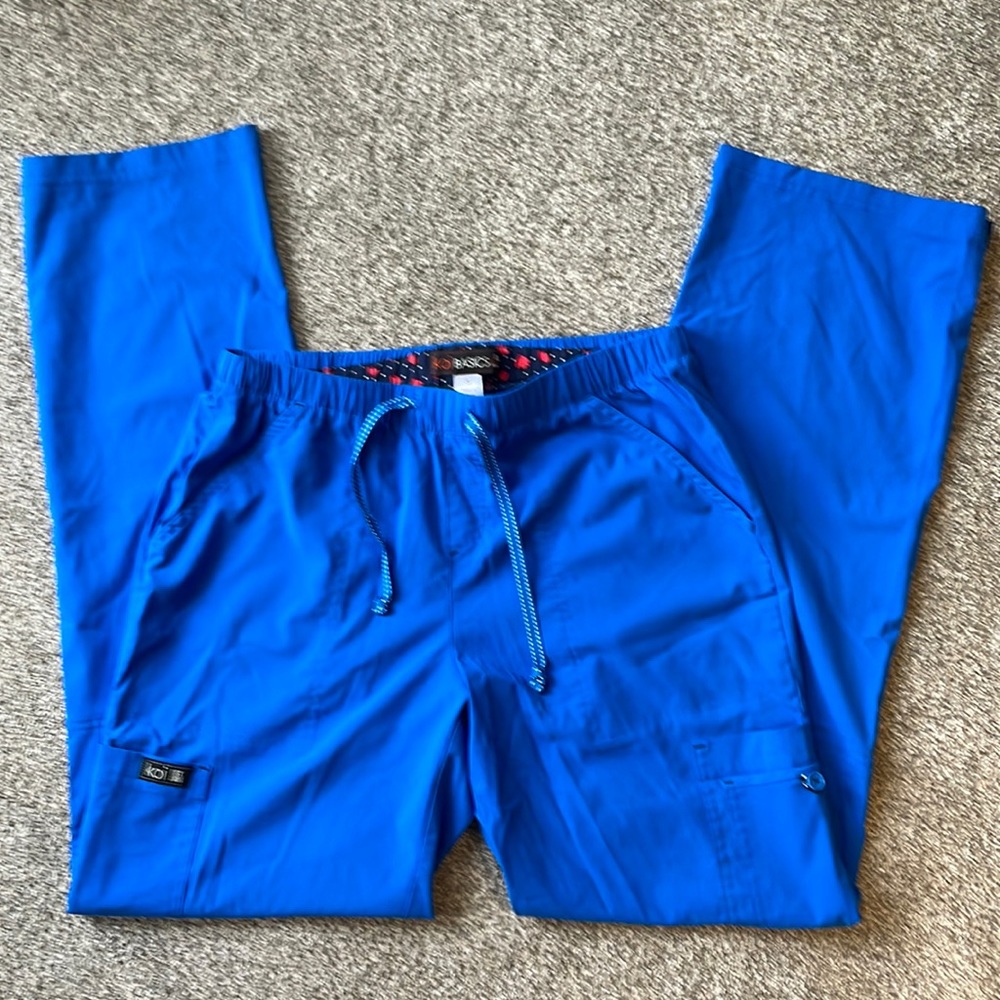 Koi Scrub set Size Small
